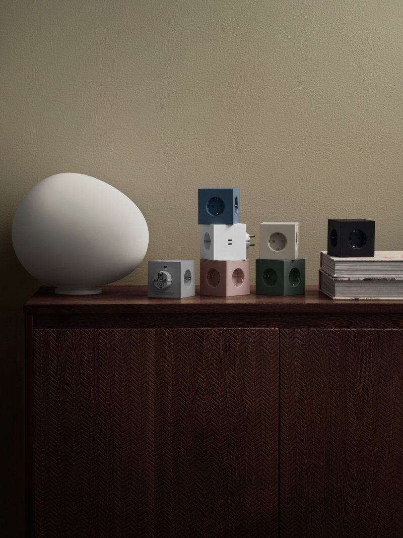 Avolt SQUARE 2 Rozgałęziacz - Listwa Zasilająca / Zielony