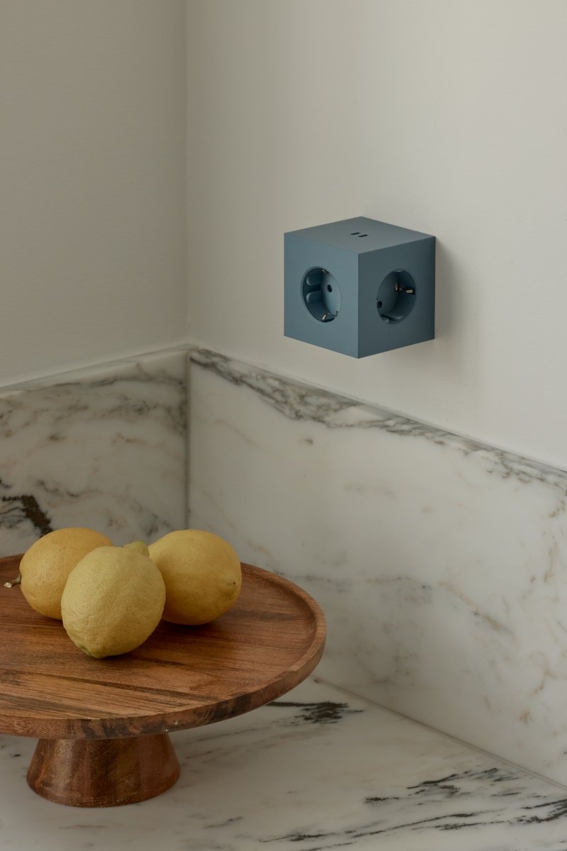 Avolt SQUARE 2 Rozgałęziacz - Listwa Zasilająca / Różowy