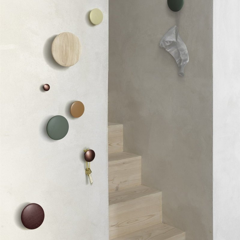 Muuto DOTS Wieszak Drewniany M - 13 cm / Brązowo-Zielony