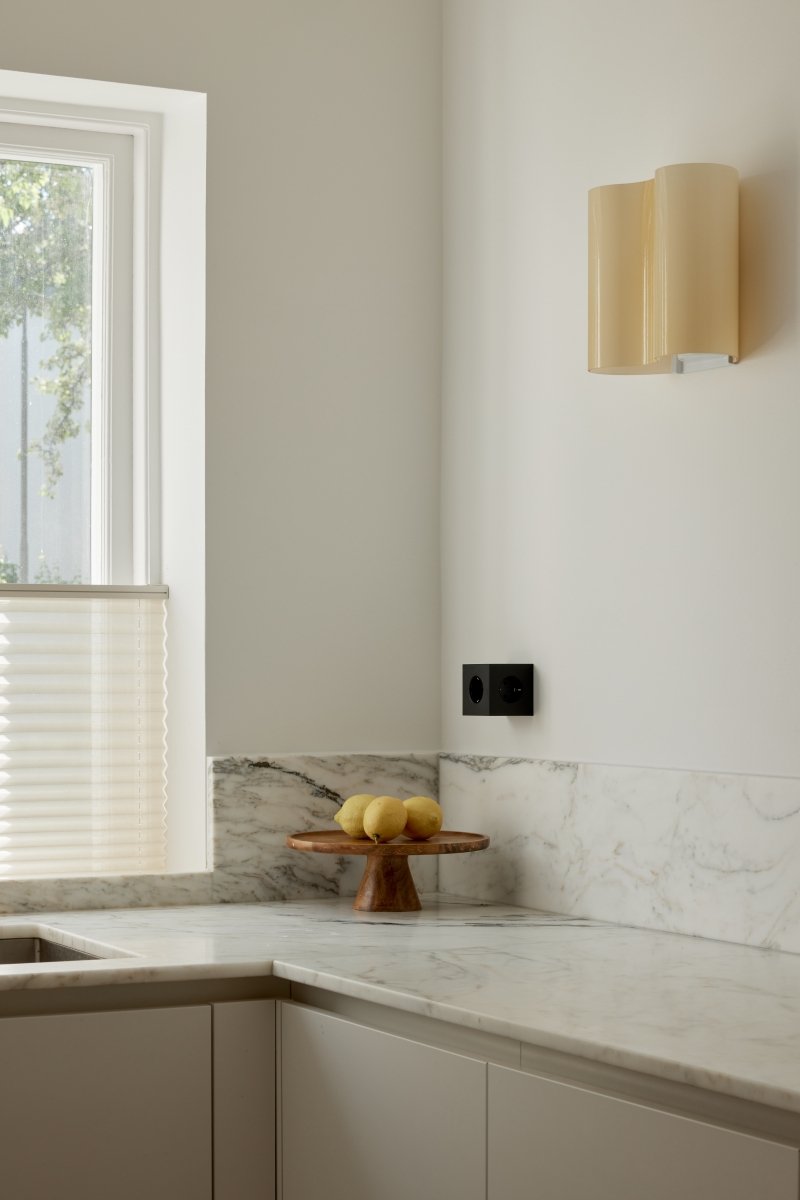 Avolt SQUARE 2 Rozgałęziacz - Listwa Zasilająca / Czarny