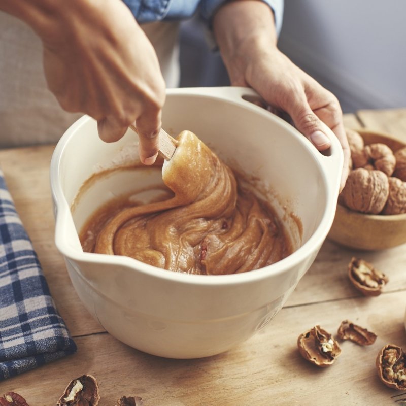 Emile Henry KITCHEN Ceramiczna Miska Kuchenna do Mieszania Ciasta 2,5 l / Biała