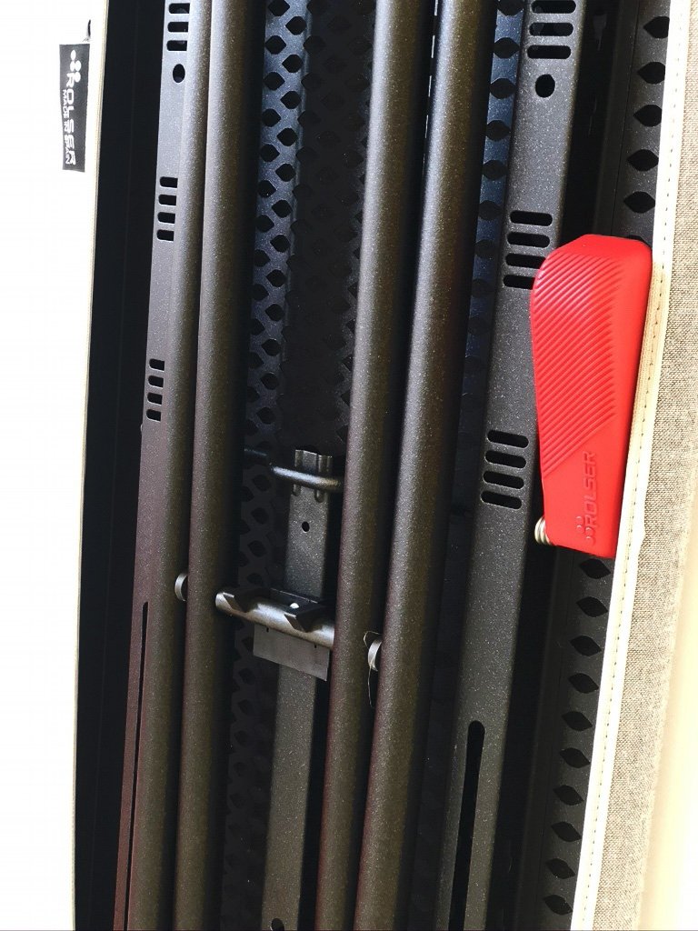 Rolser K-UNO Deska do Prasowania / Czarno-Biała w Paski