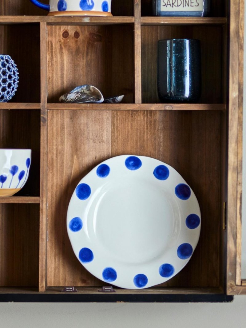 Talerze z ręcznie malowanym wzorem Linora