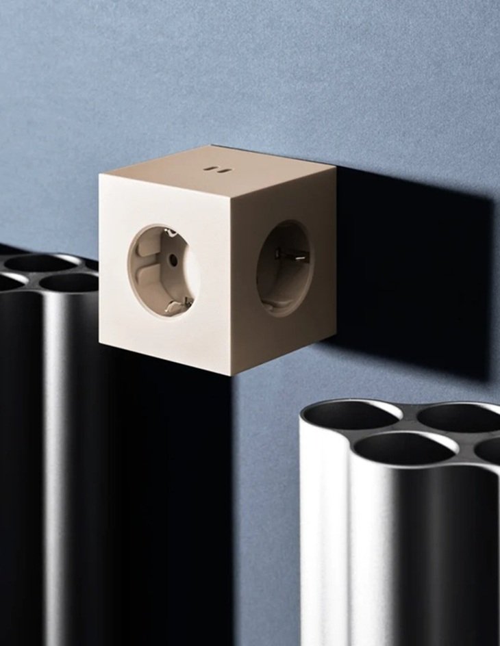 Avolt SQUARE 2 Rozgałęziacz - Listwa Zasilająca / Różowy