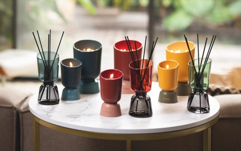 Esteban PARIS Świeca Zapachowa ICONIC 220g / Zapach Iris Cachemire