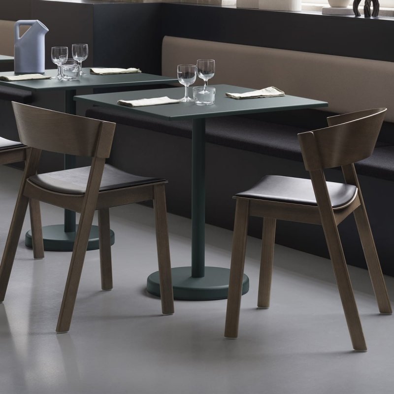 Muuto LINEAR Kwadratowy Ogrodowy Stolik Kawowy 70x70 cm / Pomarańczowy