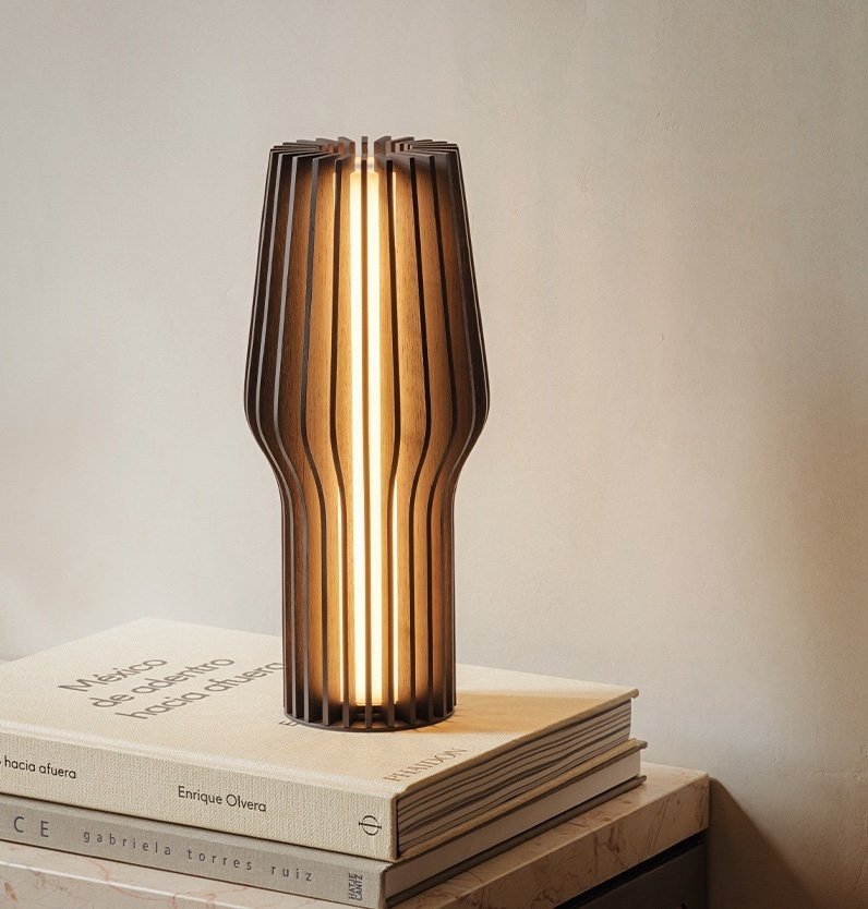 Eva Solo RADIANT Bezprzewodowa Lampka LED - Ciemny Dąb