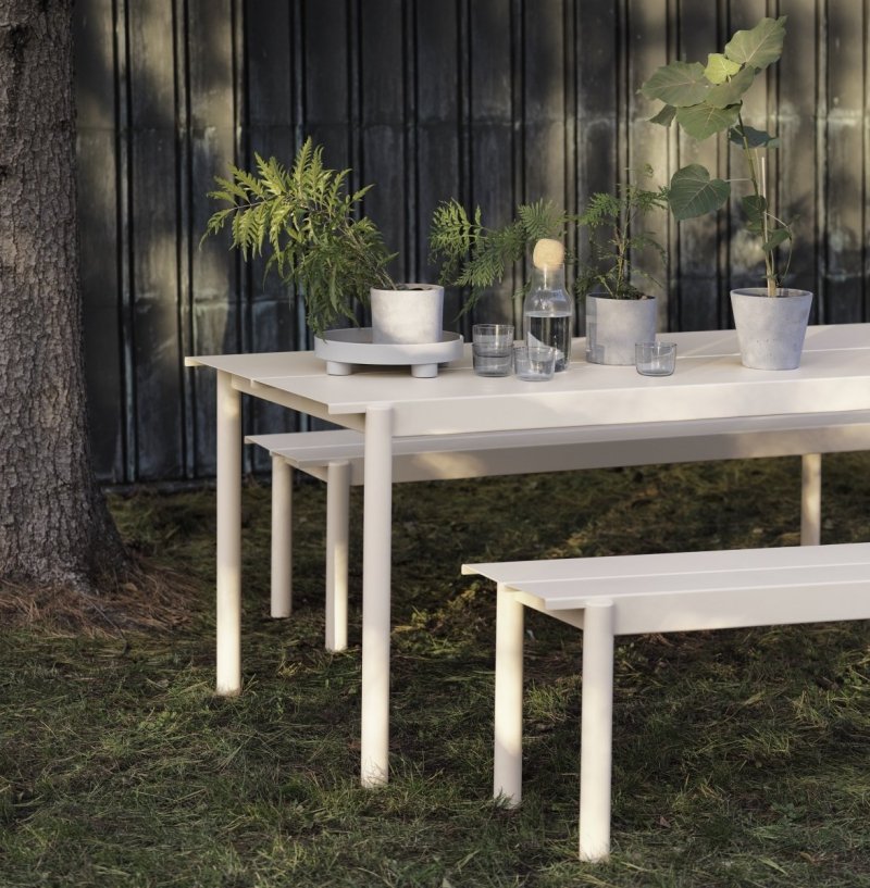 Muuto LINEAR Ławka Ogrodowa / Stalowa 170 cm Ciemnozielona