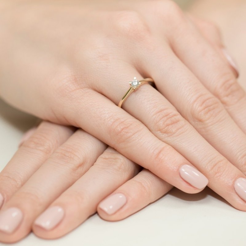 Pierścionek złoty 585 z brylantem 0,15ct zaręczynowy W-367
