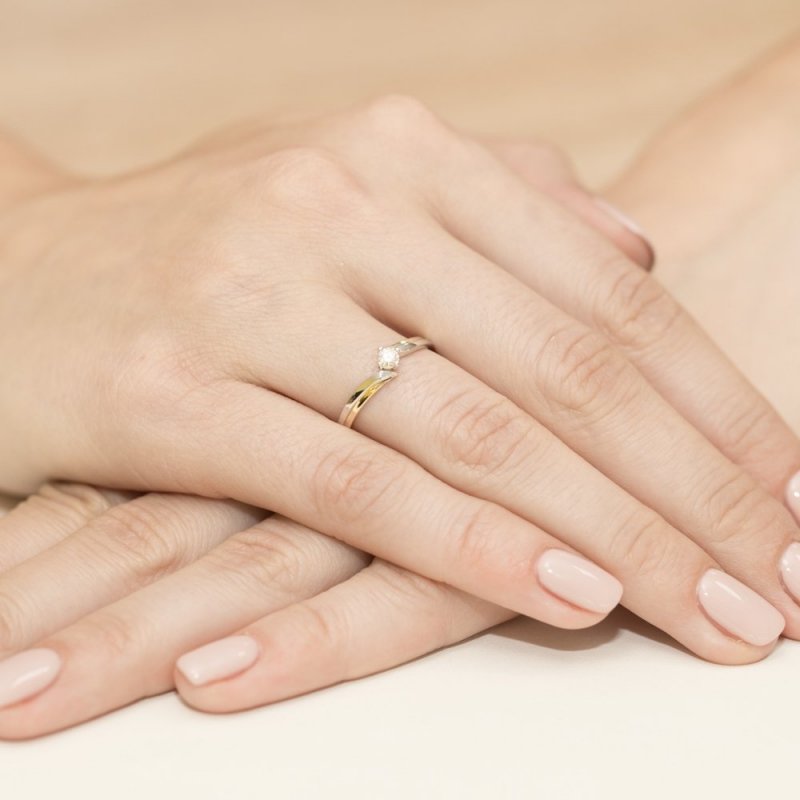 Pierścionek złoty 585 z brylantem 0,25ct W-231b zaręczynowy