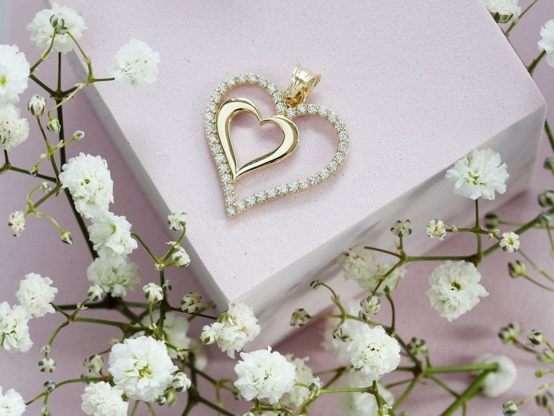 Zawieszka złota 585 serce serduszko cyrkonie