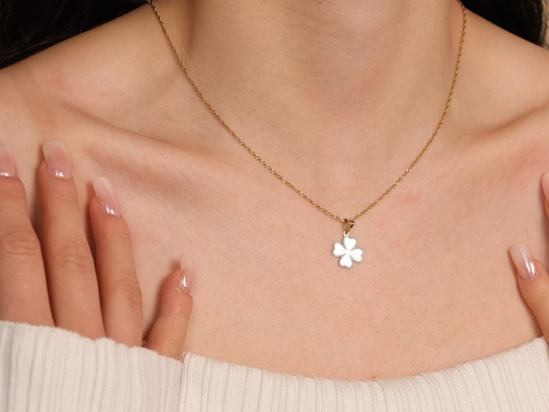 Zawieszka złota 585 koniczynka koniczyna mozliwy grawer