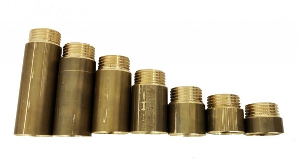 Przedłużka mosiężna 3/4&quot; 25 mm 25 bar wzmocniona