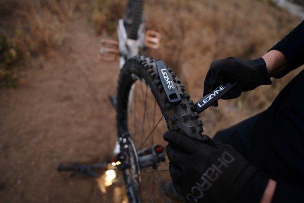 Łyżki do opon Lezyne Tubeless Power XL — żółte, do opon bezdętkowych