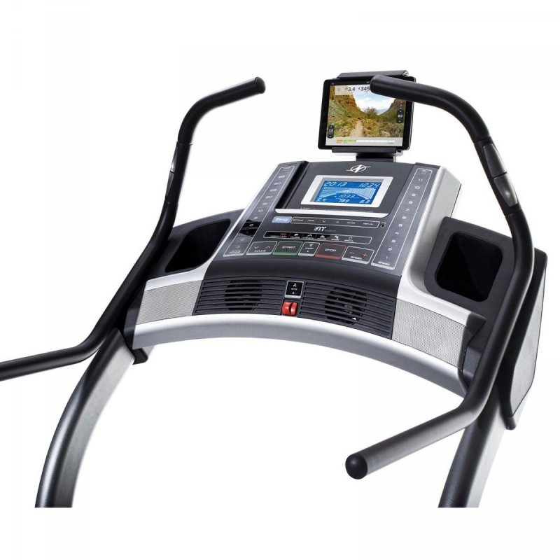 Powystawowa bieżnia Incline Trainer X7i + Roczne członkostwo iFit