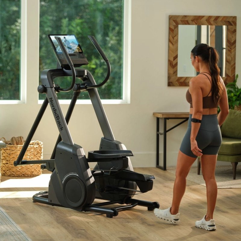 Rower eliptyczny NordicTrack X16 + członkostwo iFit na 1 rok