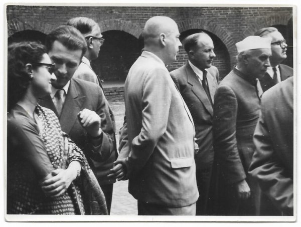 [KRAKÓW - Jawaharlal Nehru z córką Indirą Gandhi podczas wizyty w Polsce - fotografie sytuacyjne].