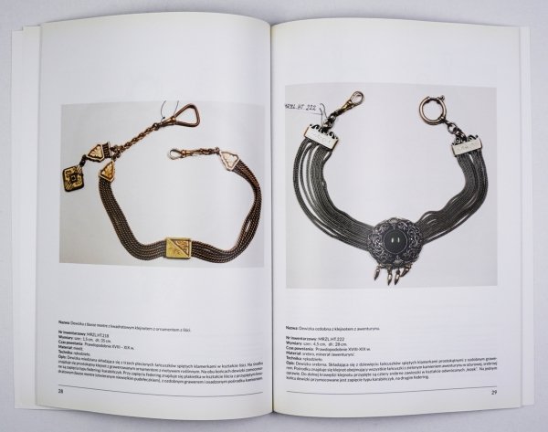 [Muzeum Regionalne Ziemi Limanowskiej]. Historia w dewizce zapisana. Katalog wystawy