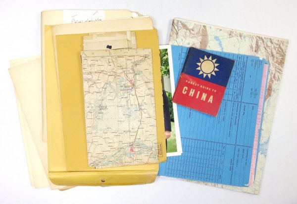 [WOJSKO Polskie, lotnictwo, Witold Urbanowicz]. Zestaw dokumentów dotyczących pilota Witolda Aleksandra Urbanowicza od lat 70. do lat 90. XX w.