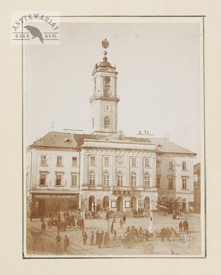 [KRESY - CZERNIOWCE - ratusz - fotografia widokowa, sytuacyjna - ujęcie w dużym formacie]