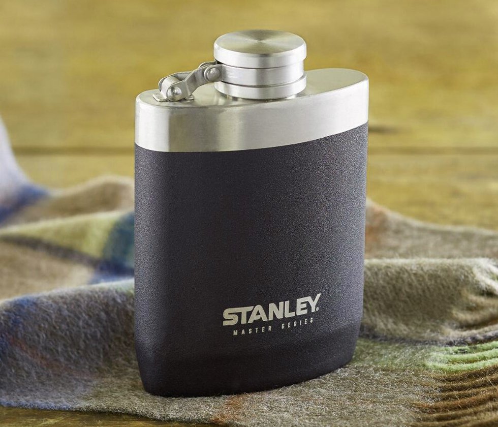 Stanley Master Unbreakable Hip Flask 8oz - 02892