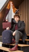 RIVACASE ETUI NA LAPTOP 13,3 ANVIK, CZERWONY BURGUND, Z UCHWYTEM, Z MATERIAŁU WODOODPORNEGO