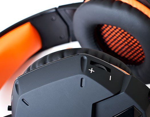 Słuchawki gamingowe REAL-EL GDX-7700 SURROUND 7.1 (black-orange, z wbudowanym mikrofonem)
