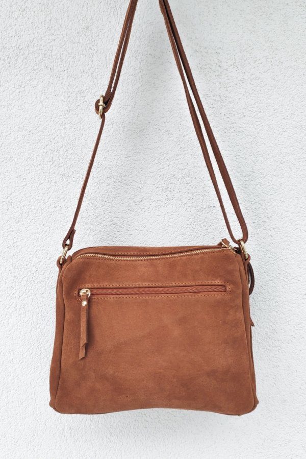 Zamszowa ruda torebka listonoszka trzykomorowa