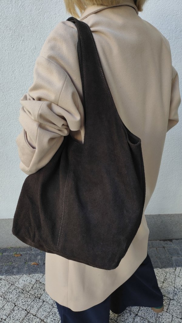 Zamszowy czekoladowy worek Vera Pelle