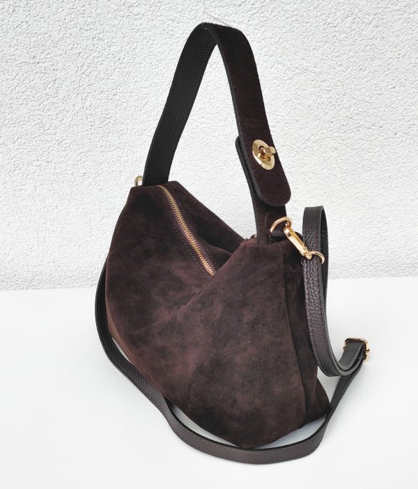 Zamszowy czekoladowy kuferek Vera Pelle Laura Biaggi