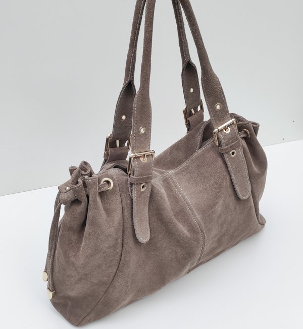 Zamszowa torebka z troczkiem skóra naturalna Vera Pelle taupe