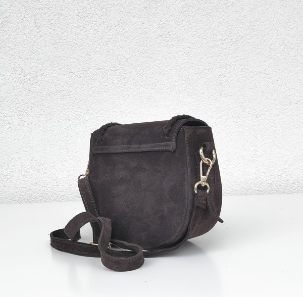 Zamszowa torebka listonoszka skóra brązowa czekoladowa