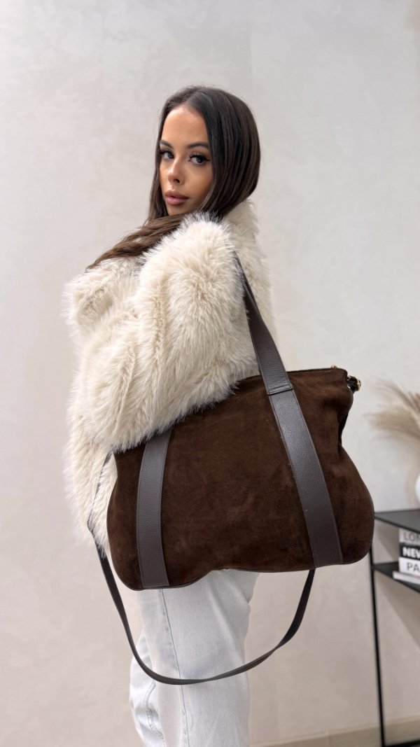 Czekoladowa zamszowa torebka Laura Biaggi