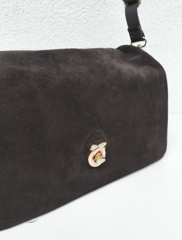 Modna zamszowa czekoladowa listonoszka Vera Pelle