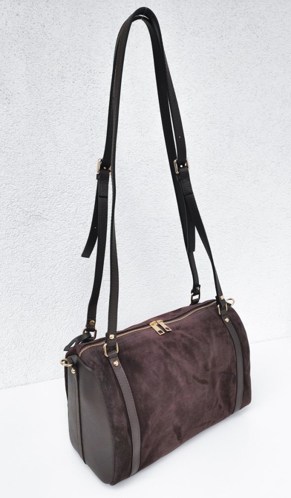 Czekoladowa zamszowa ponadczasowa torebka kuferek