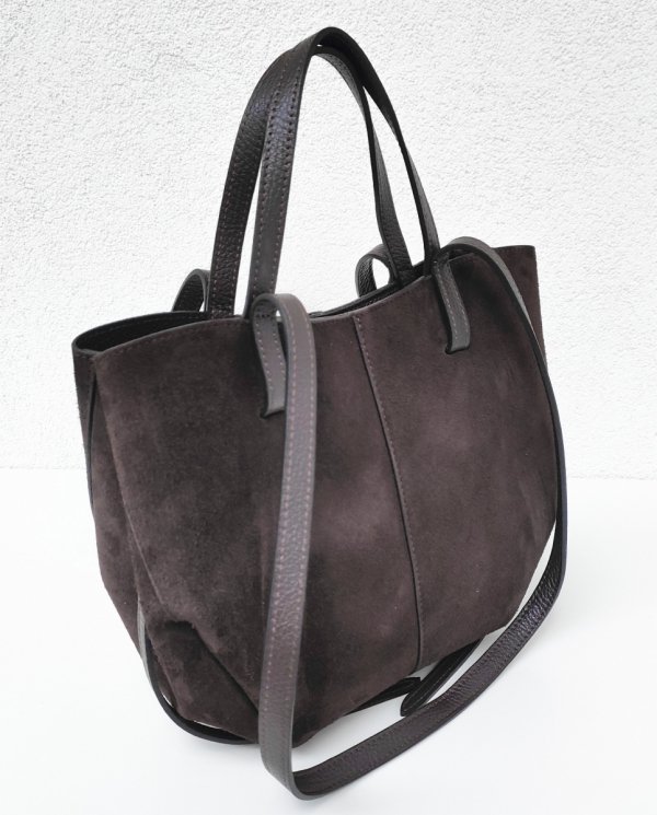 Zamszowa czekoladowa Shopperka Vera Pelle do ręki na ramie