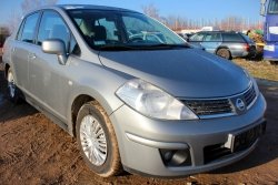 Zwrotnica przód prawa Nissan Tiida C11 2007 1.8i MR18 Sedan 