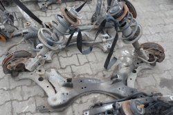 Zwrotnica przód lewa Toyota Rav4 II XA20 Lift 2004 2.0D4D Suv 5-drzwi