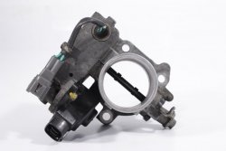 Przepustnica Toyota Avensis T25 2003-2008 2.0D4D