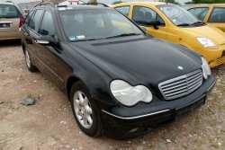 Reflektor prawy Mercedes C-Klasa W203 2002 Kombi 