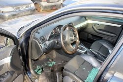 Podłokietnik Audi A4 B7 2006