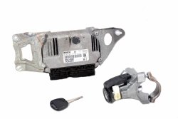 Komputer sterownik silnika stacyjka immobilizer kluczyk Toyota Yaris II XP90 2010 1.0i 1KR-FE Hatchback 5-drzwi 