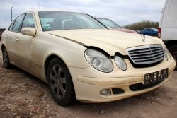 Wygłuszenie maski Mercedes E-klasa W211 2002 Sedan 