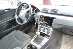 Konsola + airbag + pasy + sensor VW Passat B6 2007 Kombi 