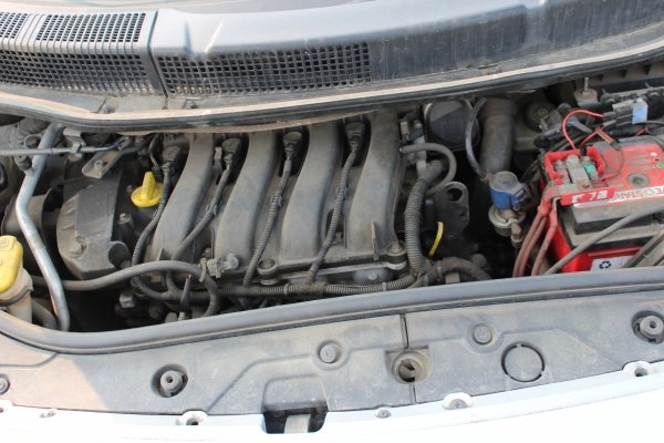 Silnik Renault Scenic II JM 2003 2.0i F4R770
