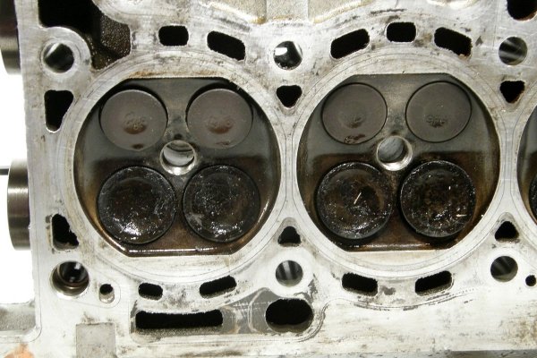 Głowica Nissan Primera P11 1999-2001 1.8i 16V
