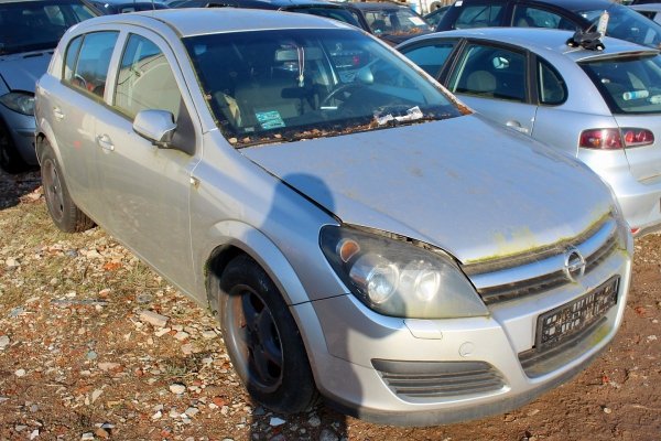 Drzwi przód prawe Opel Astra H 2006 Hatchback 5-drzwi 