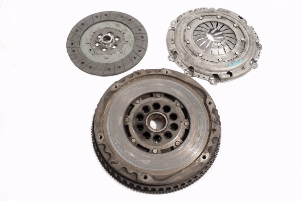 Sprzęgło tarcza docisk koło dwumasowe Volvo S80 2001 2.4i B5244S2