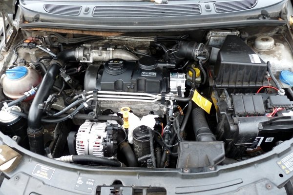 _Klapa bagażnika tył Skoda Roomster 5J 2007 (2006-2010) (kod lakieru: LF7T)