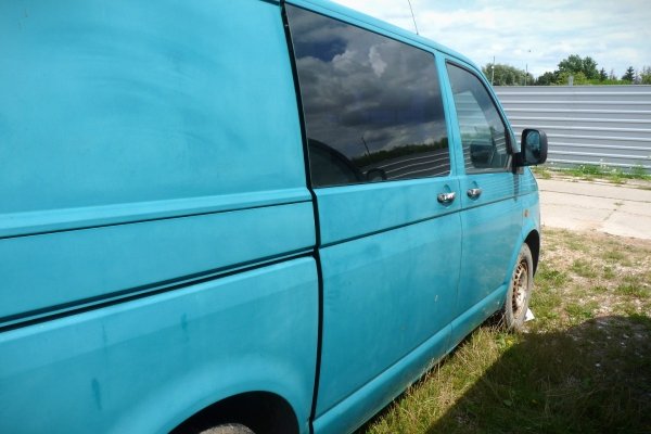 Drzwi tył prawe skrzydełkowe VW Transporter T5 2005 Bus (kod lakieru: LL6T)